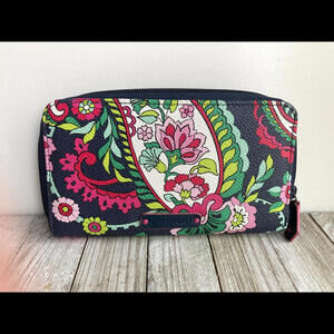 Vera Bradley Petal Paisley Retired Accordion Wallet
